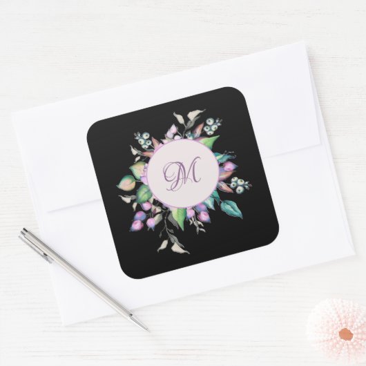 Modernes rosa, florales Monogramm Quadratischer Aufkleber (Umschlag)