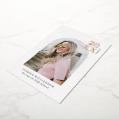 Modernes Rosa Foto Grad Real Rose Gold Folieneinladung (Gedreht)