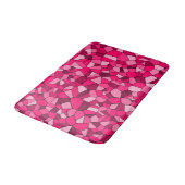Modernes rosa geometrisches Mosaikmuster Badematte (Schrägansicht)
