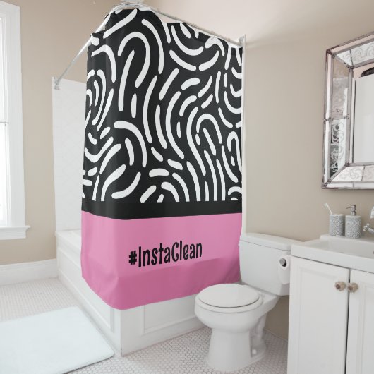 Modernes, rosa Schwarz Abstraktes Muster Dorm Room Duschvorhang (Beispiel)