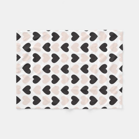 Modernes, rosa Schwarz Liebe Herzmuster Fleecedecke (Vorderseite (Horizontal))