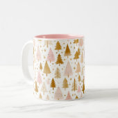 Modernes, rosa und goldenes Weihnachtsbaummuster Zweifarbige Tasse (Vorderseite Links)