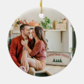 Modernes Rotwein-Grün-Weihnachtsmuster Keramik Ornament (Hinten)