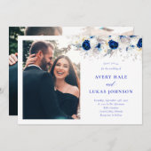 Modernes Royal Blue & White Floral Foto Hochzeit Einladung (Vorne/Hinten)