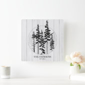 Modernes Rustikales Pinienhain Quadratische Wanduhr (Zuhause)