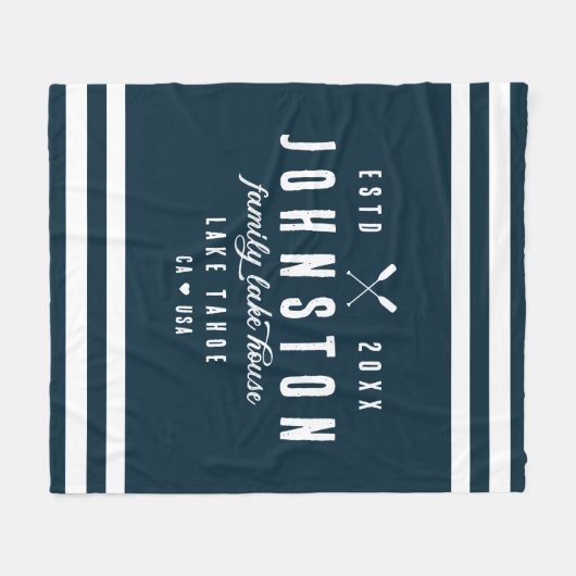 Modernes Rustikales Seehaus | Navy White Fleecedecke (Vorderseite (Horizontal))