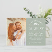 Modernes rustikales Typografie-Foto Save the Date Einladung (Stehend Vorderseite)