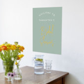 Modernes Sage Green Script Willkommen Brautparty Foliendrucke (Ablage(Küche))
