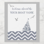 Modernes Sailboat Grau Farbschema Weinetikett (Einzelnes Label)