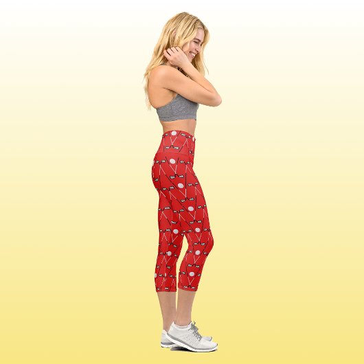 Modernes, schicke Golfmuster Rote Capri Leggings