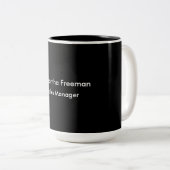 Modernes, Schlichtes Schwarz und Weiß Minimalistis Zweifarbige Tasse (VorderseiteRechts)