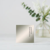 Modernes, schlichtes, silberweißes beruflich quadratische visitenkarte (Stehend Vorderseite)