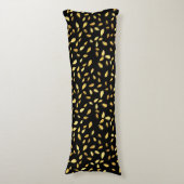 Modernes Schwarz-Gold-Blätter Illustriertes Muster Seitenschläferkissen (Vorderseite Vertikal)