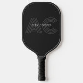 Modernes Schwarz-Grau-Monogramm Pickleball Schläger (Vorderseite)