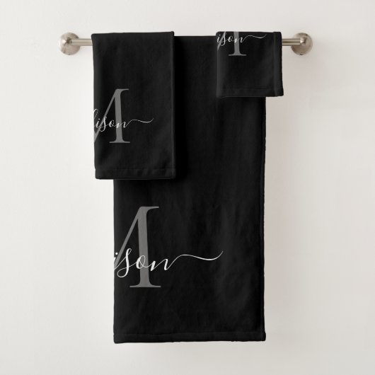 Modernes Schwarz-Grau-Silver-Monogramm-Skriptname Badhandtuch Set (Insitu)