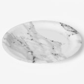 Modernes schwarz-graues Marmormuster Pappteller (Schrägansicht)