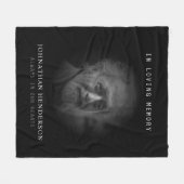 Modernes Schwarz in Love Memory Foto Tribute Fleecedecke (Vorderseite (Horizontal))