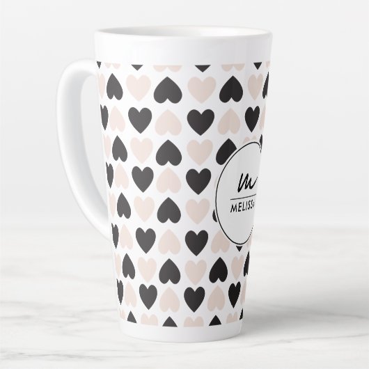 Modernes Schwarz-Rosa-Liebe-Herz-Monogramm Milchtasse (Linke Ecke)