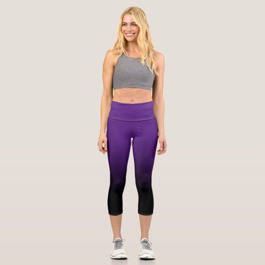 Modernes Schwarz und Royal Lila Ombre Capri Leggings (Vorderseite)