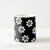 Modernes Schwarz-Weiß-Blumendesign Kaffeetasse (Mittel)