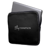 Modernes Schwarz-weiß-Chic-Monogramm Laptopschutzhülle (Vorderseite Links)