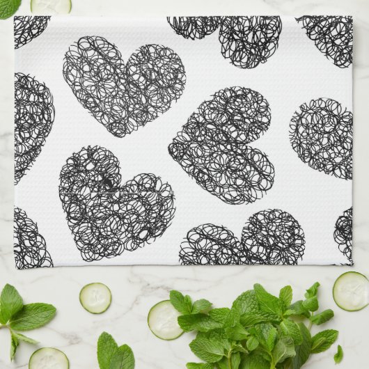 Modernes Schwarz-Weiß-Doodle-Herz-Muster Geschirrtuch (Gefaltet)