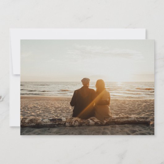 Modernes Schwarz-Weiß-Foto Die Hochzeit Save The Date (Rückseite)