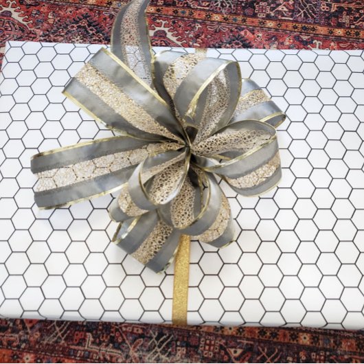 Modernes Schwarz-Weiß-Hex-Design Geschenkpapier