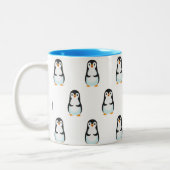 Modernes Schwarz-Weiß-Pinguin-Muster Zweifarbige Tasse (Links)