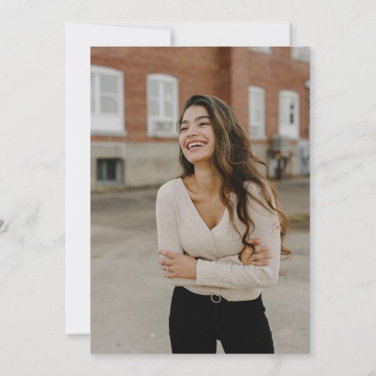 Modernes Schwarz-Weiß-Script-Party-Foto Einladung (Rückseite)