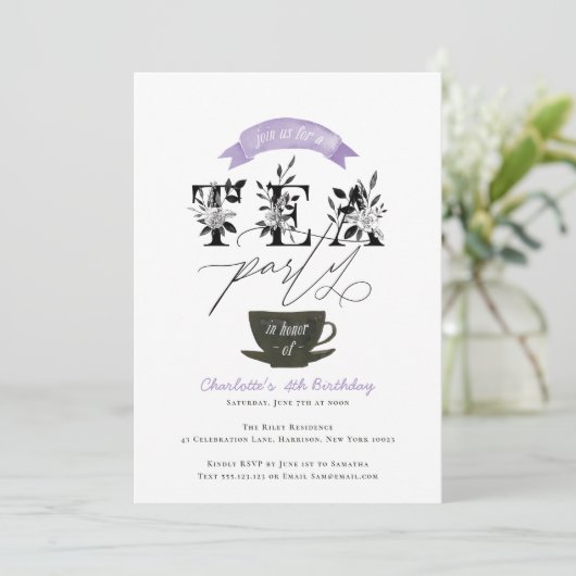Modernes Schwarz-Weiß-Tee Party Lila Einladung (Stehend Vorderseite)