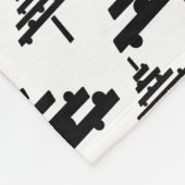 Modernes Schwarz-Weiß-Weihnachtsbaummuster Fleecedecke (Ecke)