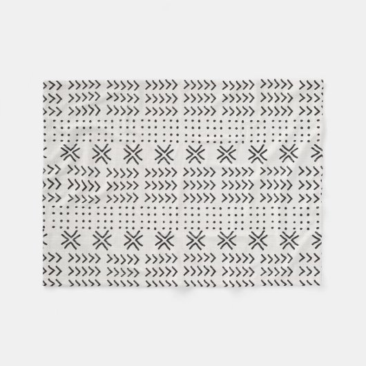 Modernes, Schwarz-weißes afrikanisches Muster Fleecedecke (Vorderseite (Horizontal))