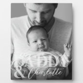 Modernes Schwarz-weißes Foto Daddy & Baby Name Fotoplatte (Vorderseite)