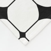 Modernes Schwarz-weißes geometrisches Muster des M Fleecedecke (Ecke)