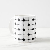 Modernes Schwarz-weißes geometrisches Muster des M Kaffeetasse (Vorderseite Links)