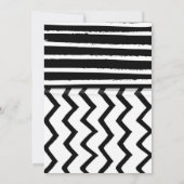 Modernes Schwarz-weißes Hochkontrast Halloween-Fot Einladung (Rückseite)