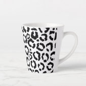 Modernes Schwarz-weißes Leopard-Muster für Tierdru Milchtasse (Rechts)