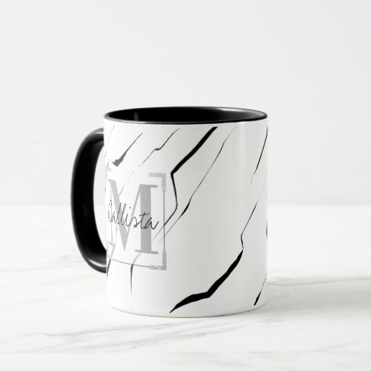 Modernes Schwarz-weißes Marmormonogramm Tasse (Vorderseite Links)