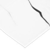 Modernes Schwarz-weißes Marmormuster Tischdecke (Schrägansicht)