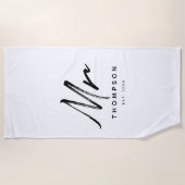 Modernes Schwarz-weißes Minimalistisches Skript Strandtuch (Vorderseite)