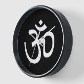 Modernes Schwarz-weißes Om-Om-Symbol Hinduismus-Sy Uhr (Winkel)