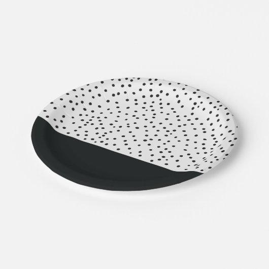 Modernes Schwarz-weißes Pappteller (Schrägansicht)