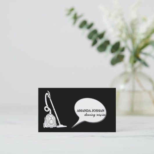 Modernes schwarz-weißes Retro-Haus Reinigungvakuum Visitenkarte (Stehend Vorderseite)