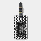 Modernes Schwarz-weißes Zickzack Muster Gepäckanhänger (Vorderseite vertikal)