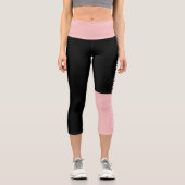 Modernes schwarzes Blockschwarz mit benutzerdefini Capri Leggings (Vorderseite)