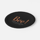 Modernes Schwarzes Boo-Halloweens Pappteller (Schrägansicht)