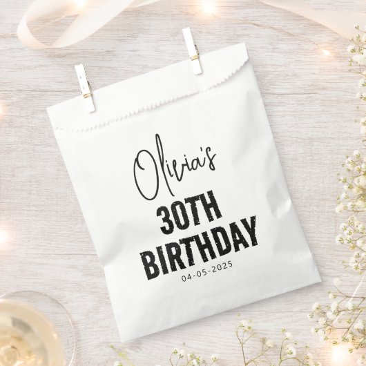 Modernes Schwarzes Drehbuch 30. Geburtstag Chic & Geschenktütchen (Ausgeschnitten)