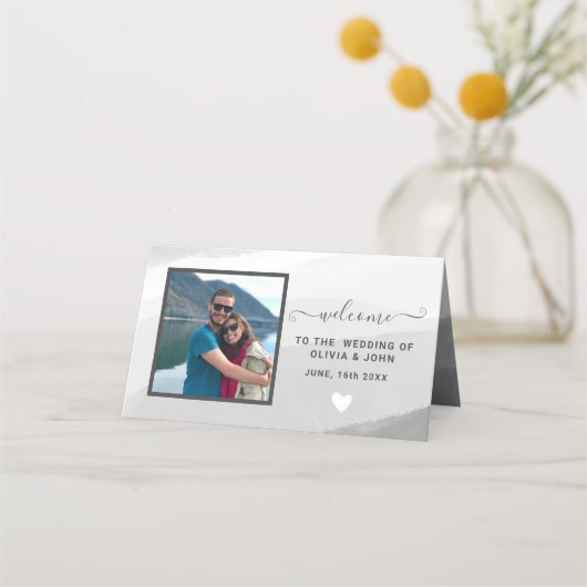 Modernes Schwarzes Foto Hochzeit geklappt Platzkarte (Vorderseite)