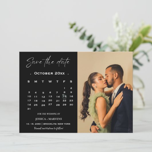 Modernes Schwarzes Foto Save the Date Einladung (Stehend Vorderseite)